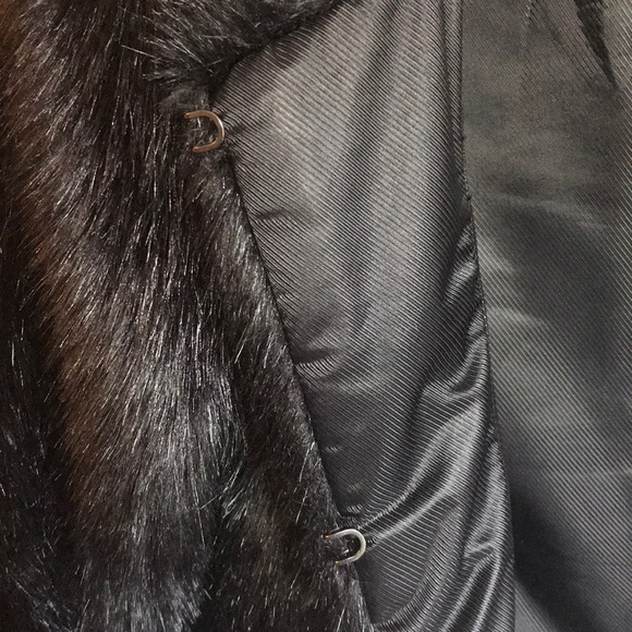 Banana Republic Faux Fur Cape/Jacket - Picture 8 of 8